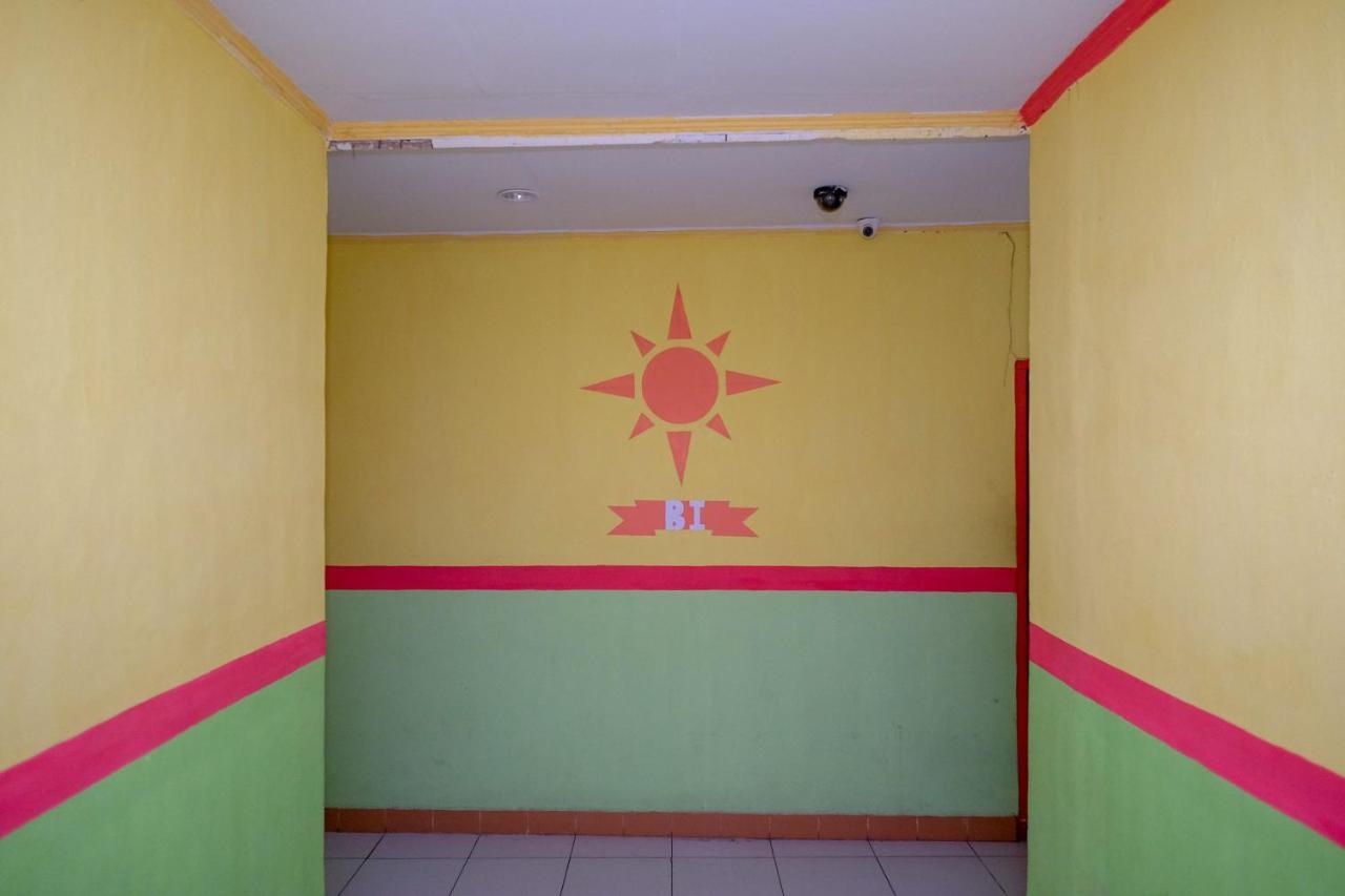 Reddoorz Near Pelabuhan Nusantara Parepare Exteriér fotografie